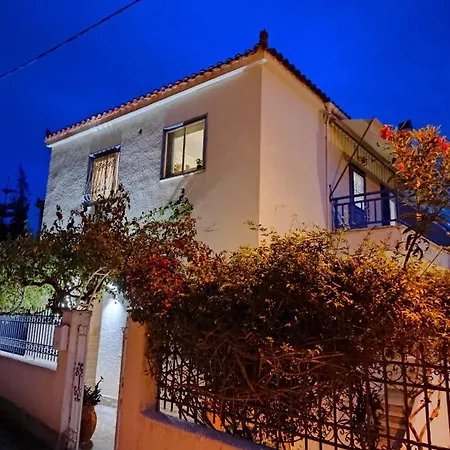 Rigos House At Askeli Beach, Poros Island * Poros Town